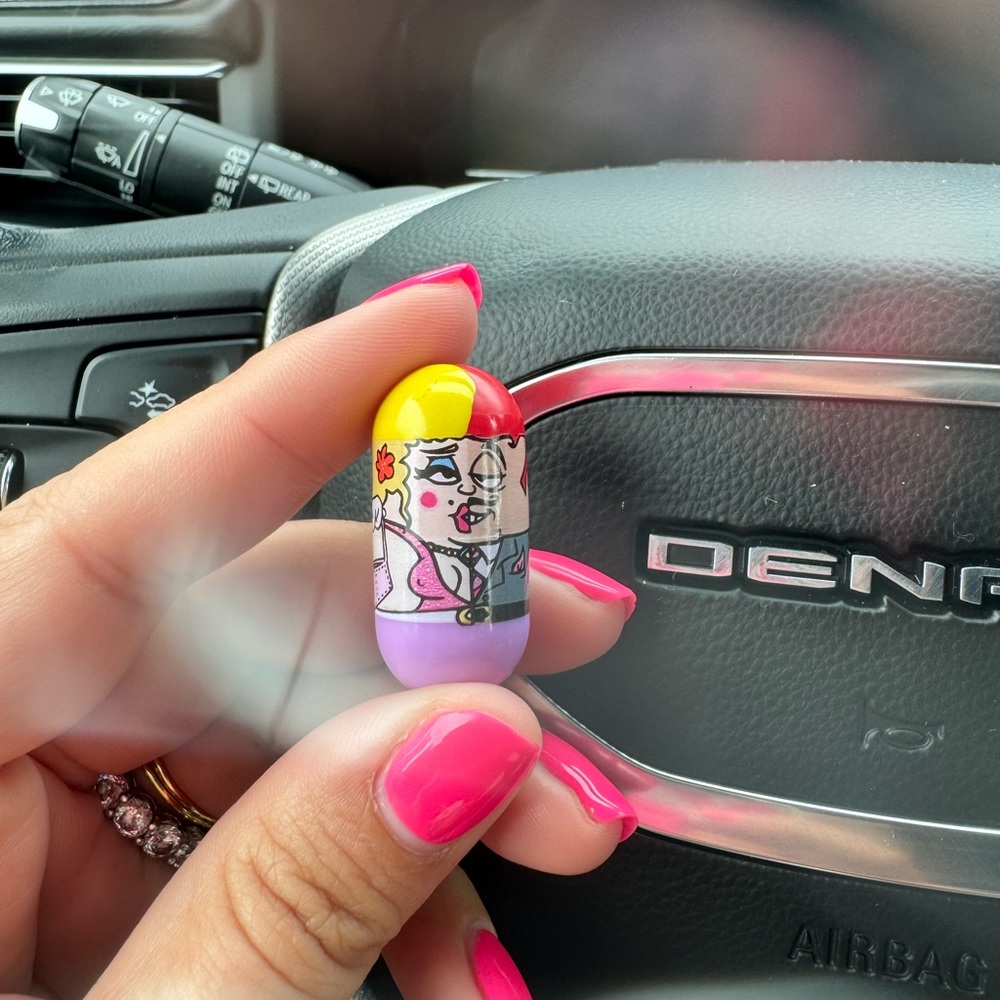 Mighty Beans 53 Gender Bender Bean. Mighty Beanz.  Rare.
